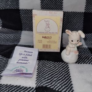 Vintage Precious Moments 1996 "Snowbunny Loves You Like I Do" in original box
